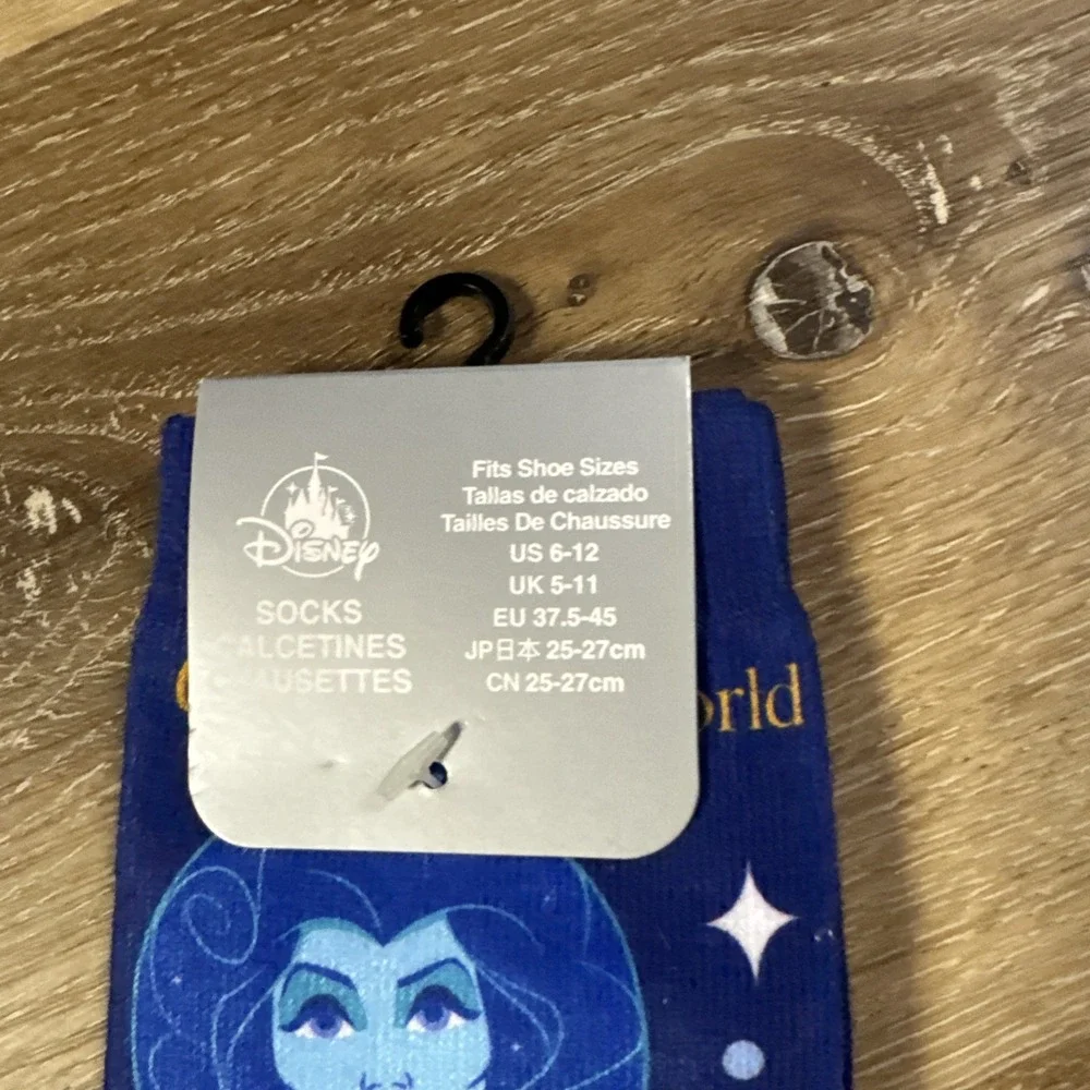 Walt Disney World Parks 50th Anniversary Pair Blue Socks Characters US 6-12 NEW